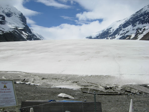 DSCN1198 toe of Athabasca Glacier