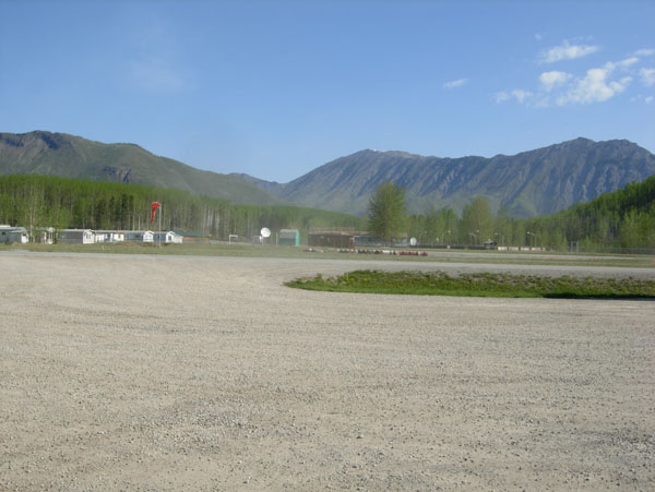 DSCN1204 airstrip on Alaska Highway