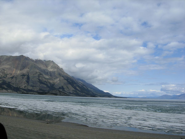 DSCN1213Frozen Lake in Yukon